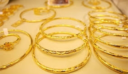 Kiều nữ mang 2kg vàng trị giá hơn 1 tỷ đồng từ Hong Kong về Việt Nam